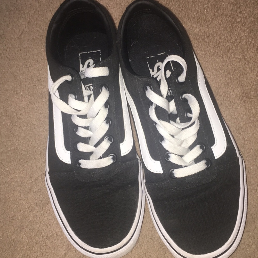 Black classic vans